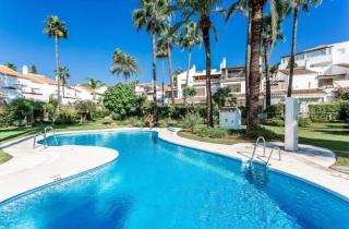 Family Beach Apartment With Pool - Marbella - 0