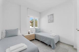 Family Beach Apartment With Pool - Marbella - 1
