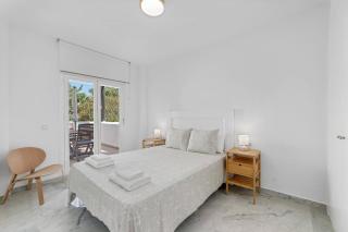 Family Beach Apartment With Pool - Marbella - 3
