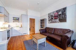 Stylish 1 BDR apt wcommunal garden, Greenwich - Londra - 6