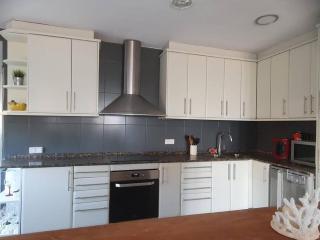 Casa con gran jardín y unas preciosas vistas - 1