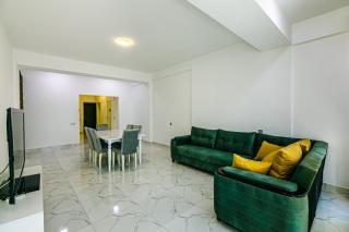White House - Baku - 8