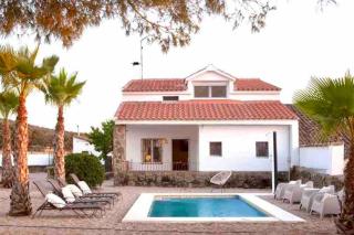 Finca Venta Viñas, con piscina - 0