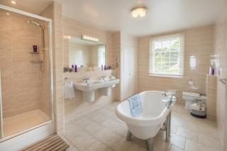 Cliffhanger 18 Castle Road - 6