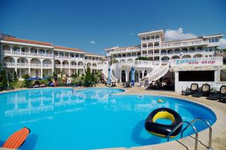 Lazur 1-5 Apartments Complex - 4