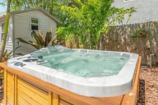 Catch the Breeze on Crystal Beach - Palm Harbor - 7