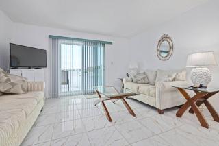 Dolphins Playground - 2nd Story Balcony - 0