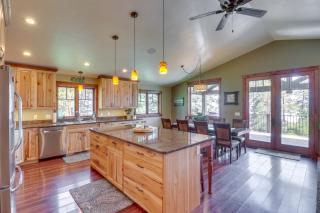 Flathead Lake Base Camp in Somers Lake View! - Somers - 1