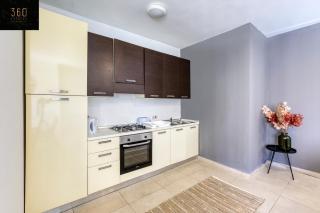 Spacious central 2BR, just off UNI & Hospital & WIFI by 360 Estates - Msida - 2