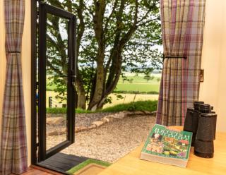 The Hide at Woodside - 7