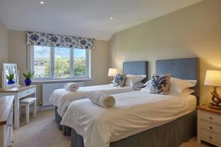 Meadowside - 1