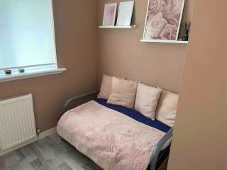Family friendly detached 2 bed home, Loch Lomond - 1