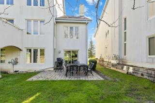 3BR Bright Mountain View Condo at Blue on Monterra - 6