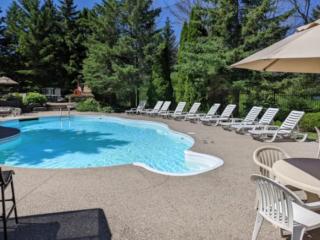 3BR Bright Mountain View Condo at Blue on Monterra - 5