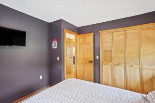 Crystal Lake Vacation Rental, 3 Mi to Betsie River - Beulah - 3