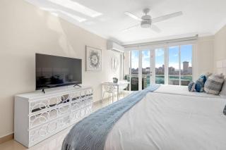 Ocean Breeze Studio With Lagoon View - 4 Guests - San Juan - 2