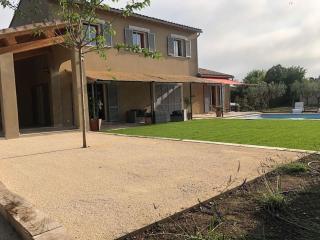 Superbe villa neuve à 5 mn du centre - Saint-Rémy-de-Provence - 3