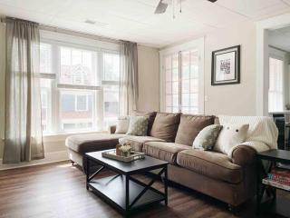 Cherry Street Retreat - Evansville - 0
