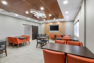 Holiday Inn Express Greencastle by IHG - 3