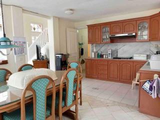 Private Villa with Swimming Pool - 9