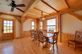 23 Mi to Targhee Skiing Felt Cabin with Hot Tub! - - 5