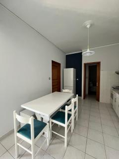 Blue Wave Apartment - Kiato - 5