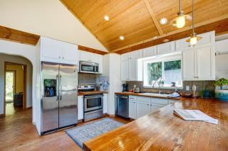 Gold Beach Vacation Rental Close to Beaches! - 3