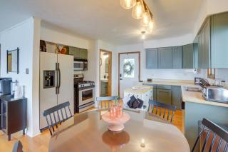Lakefront Sister Lakes Vacation Rental with Dock! - Woodland Beach - 4