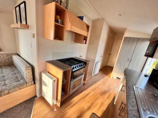 Lola’s Caravan. Your home away from home. - Parkeston - 3