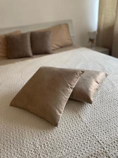 Varenna by Foot (no Taxi / Car needed) - 1