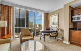 Signature MGM Suite with Strip and Sphere View - Las Vegas - 1