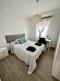 Precioso apartamento 3 dormitorios, aire acondicionado Jerez de la Frontera 10 minutos circuito y feria - Jerez de la Frontera - 7