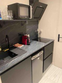 Studio équipé en rez de jardin - Villeurbanne - 4