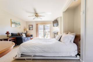 SKIING, HIKING, VILLAGE OF EVILLE MTN ESCAPE - 3