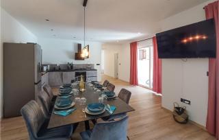 Gorgeous Apartment In Labin With Wifi - Labin - 8