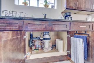 7min light rail walk - Royal Blue Lakewood Retreat - 4