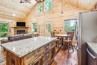 Private Murphy Cabin Rental with Wraparound Porch! - Murphy - 3
