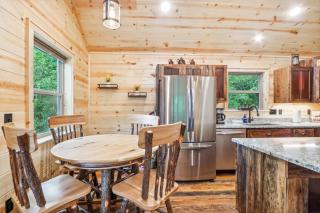Private Murphy Cabin Rental with Wraparound Porch! - Murphy - 1