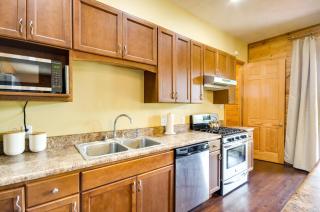 Cozy Summit Cabin with Hiking Trails and Fishing Pond! - Summit - 2