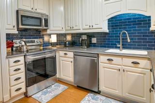 Surfside Beach Condo with Ocean Access and Balcony! - Myrtle Beach - 2