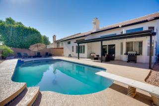 Heated Pool, 2 Mi to Dtwn Central Peoria Home! - Peoria - 9