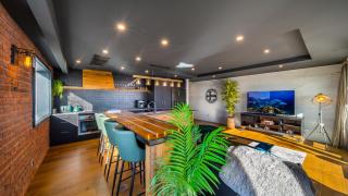 CBD Loft Style Apartment with Free Valet Parking - Christchurch - 3