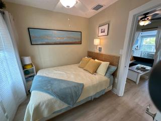 PAG Beachhouse Rentals - St Pete Beach - 4