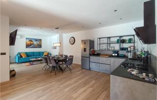 Gorgeous Apartment In Labin With Wifi - Labin - 5