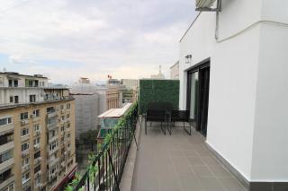 Deluxe Skyline Retreat Studio - Old Town Bucharest - 9