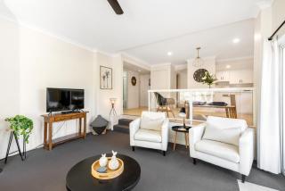 Free night on us this winter at A Little Jewel By The Sea - Mollymook - 7