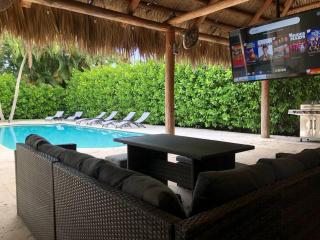 Villa Palma-Hollywood Beach-Private Pool & Beachwalk! - Hollywood - 9