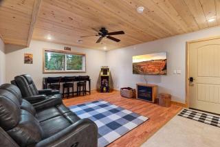 Canyon Country Chalet - Duck Creek Village - 1