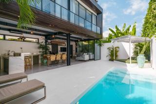 Bali Townhouse 1 - Amazing 2BR Villa w/pool - Perfect Location - 0