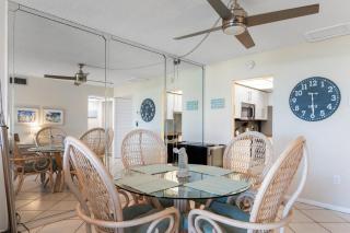 Top Floor Beach Gulf Views - Madeira Norte #516 - 3